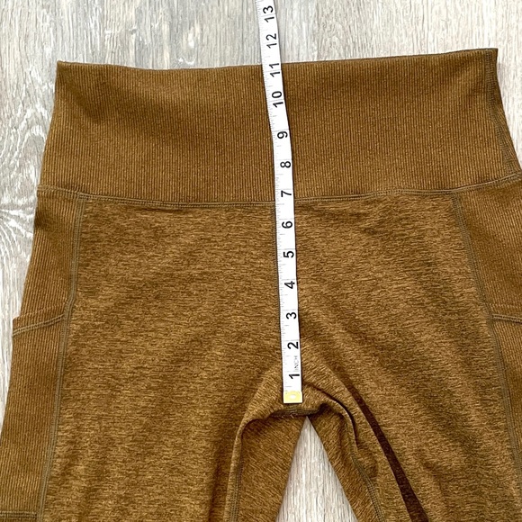 OFFLINE by Aerie The Hugger Hi-Rise Leggings - Picture 9 of 9